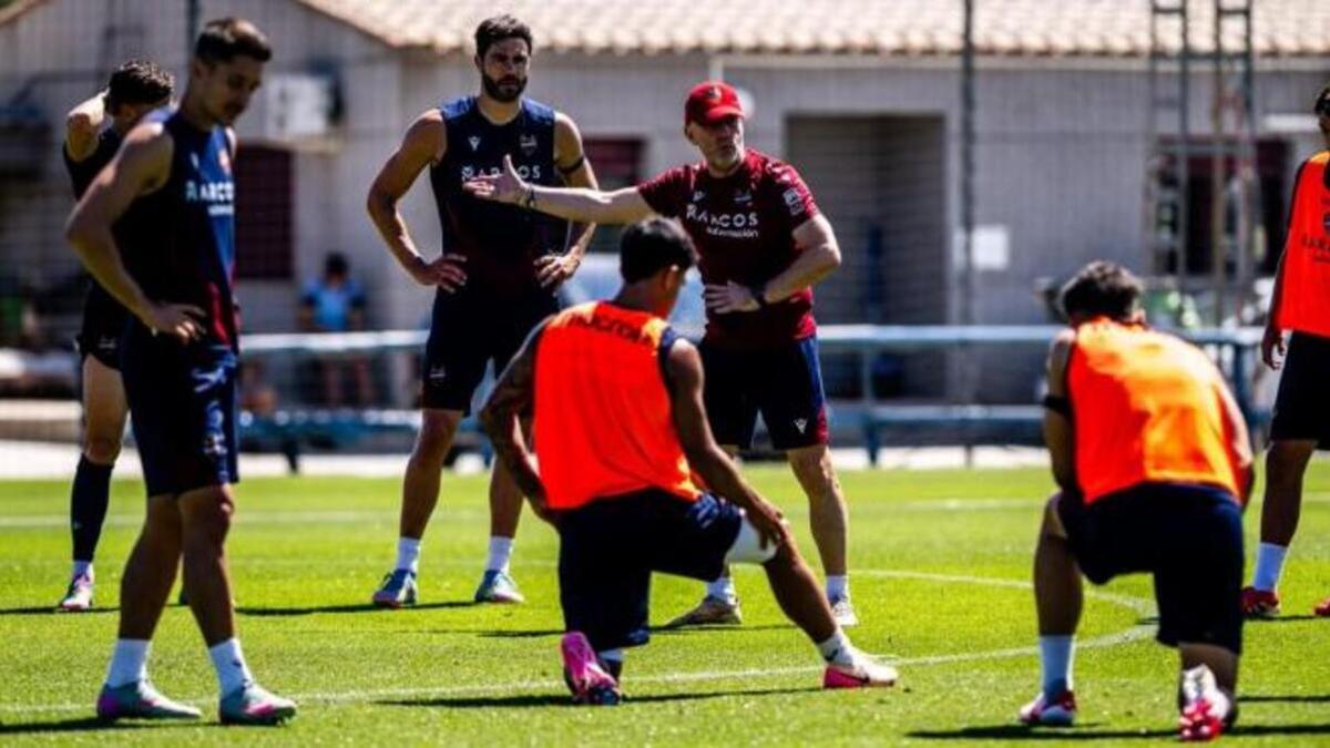 AMISTOSO GRANOTA: El Levante UD cierra su cuarto amistoso de pretemporada
