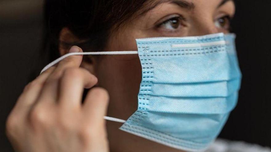 Médicos recomiendan descansar al menos cada hora del uso de la mascarilla