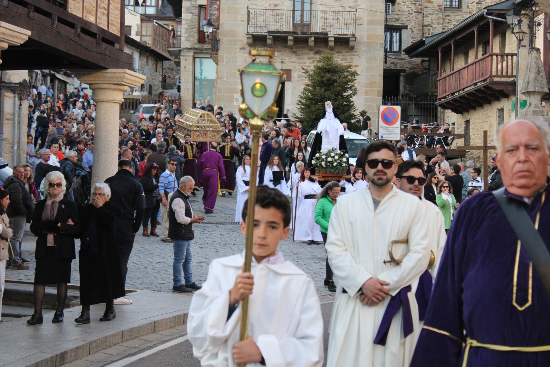 GALERÍA | El Viernes Santo en Puebla y Mombuey