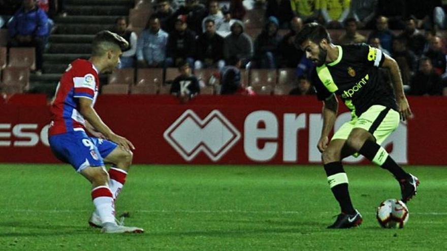 Salva Ruiz (r.) konnte für Real Mallorca das Gegentor nicht verhindern.