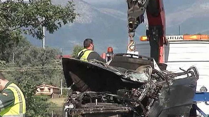 Tres jóvenes fallecen en un accidente en Cáceres cuando regresaban de unas fiestas