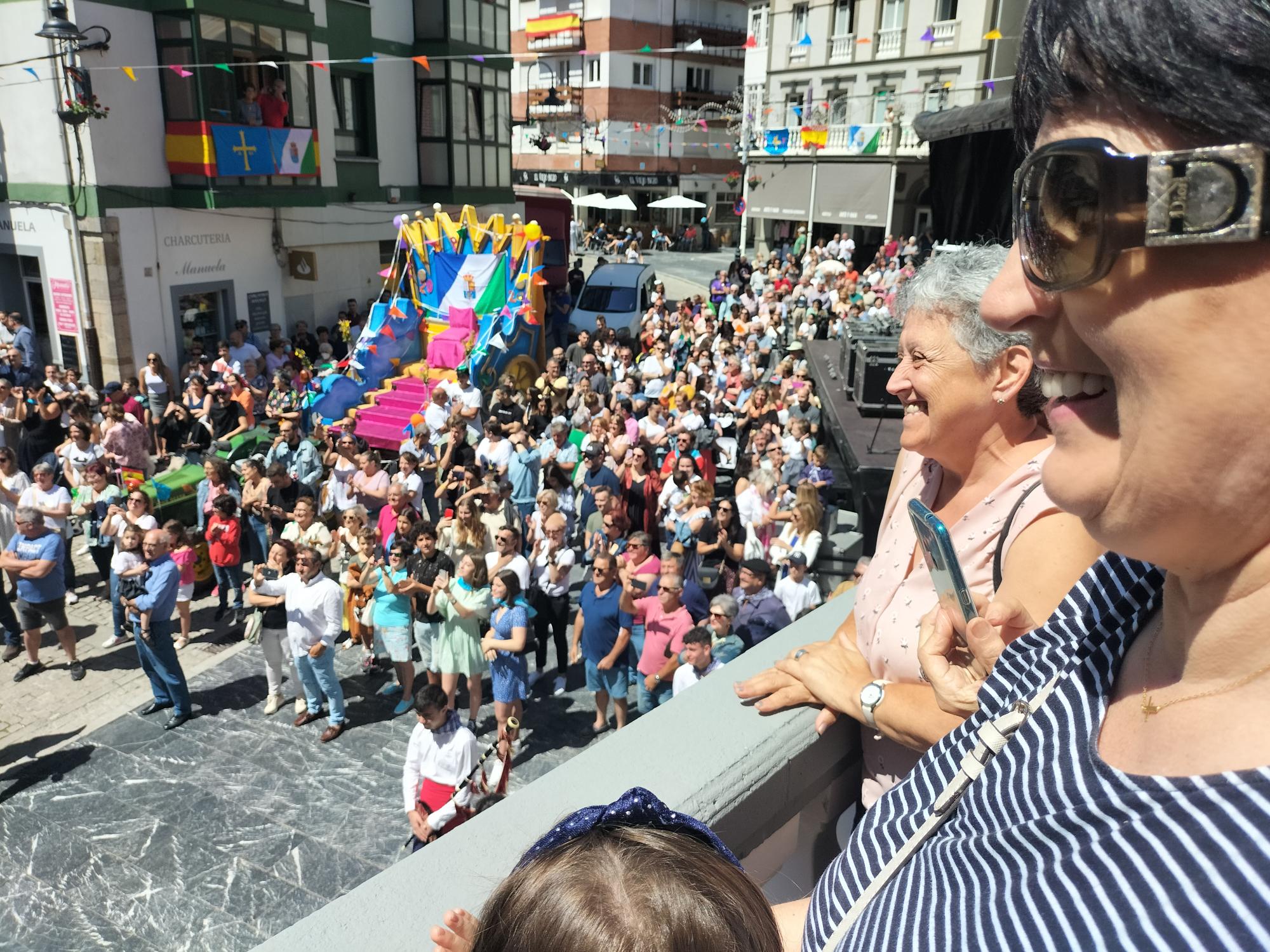 En imágenes: Así festjan los pixuetos s San Pedro en Cudillero