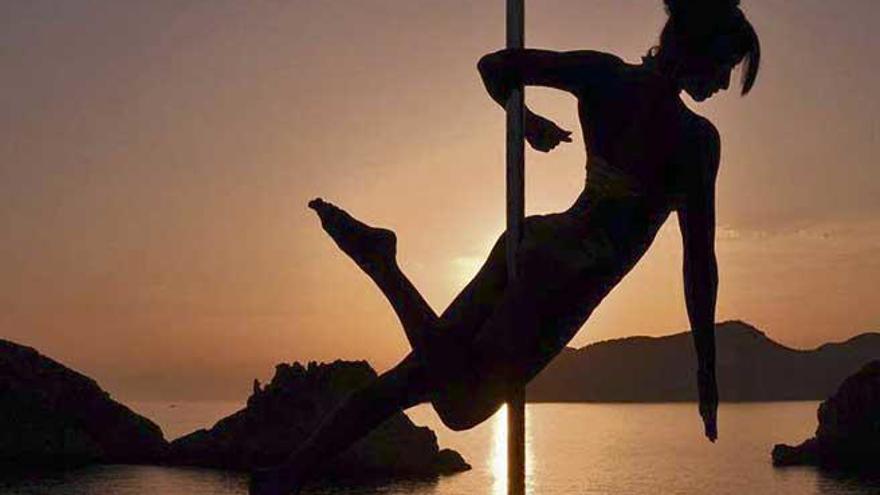 Pole dance: Entre la acrobacia y la sensualidad