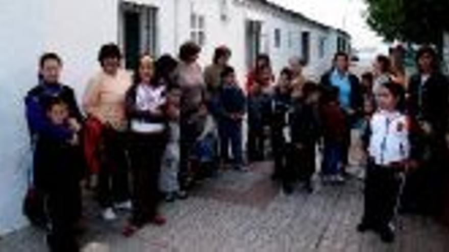 Los alumnos de Alcazaba no entran en clase