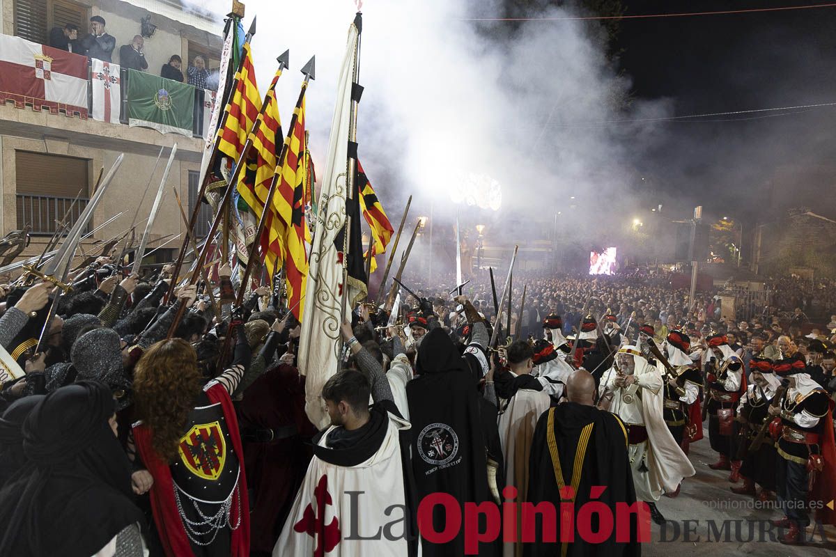 Fiestas de Caravaca | Procesión de día 3 de mayo (Procesión, parlamento y baño)