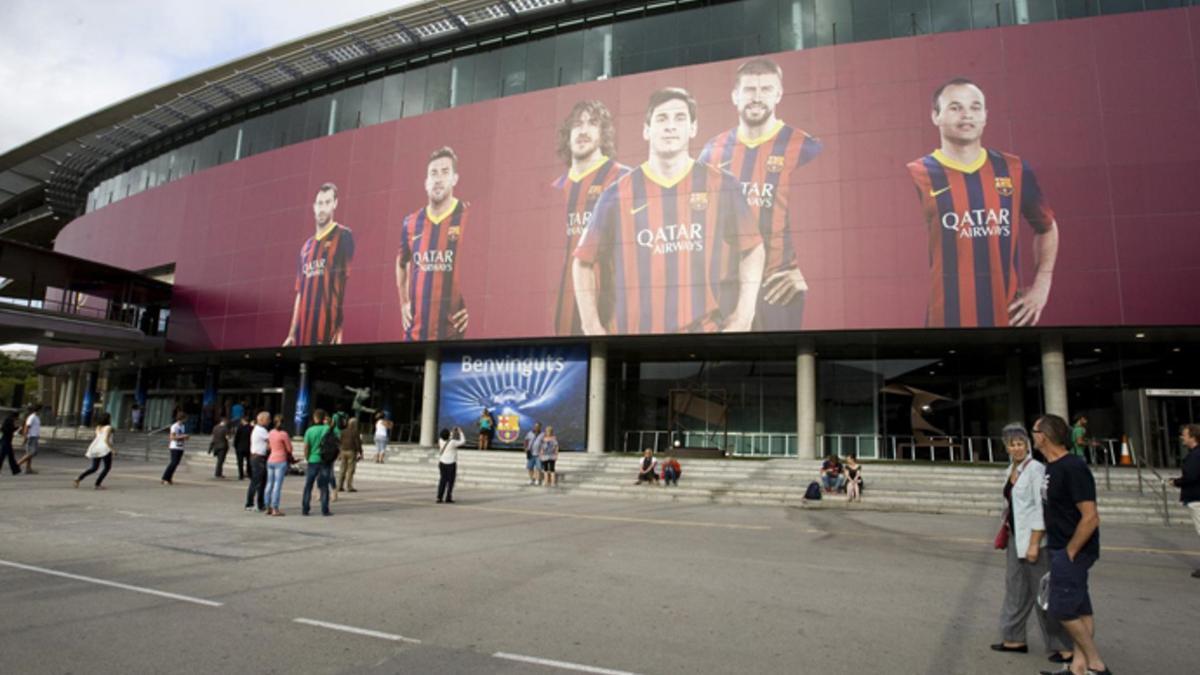 Qatar Airways seguirá luciendo en la fachada del Camp Nou