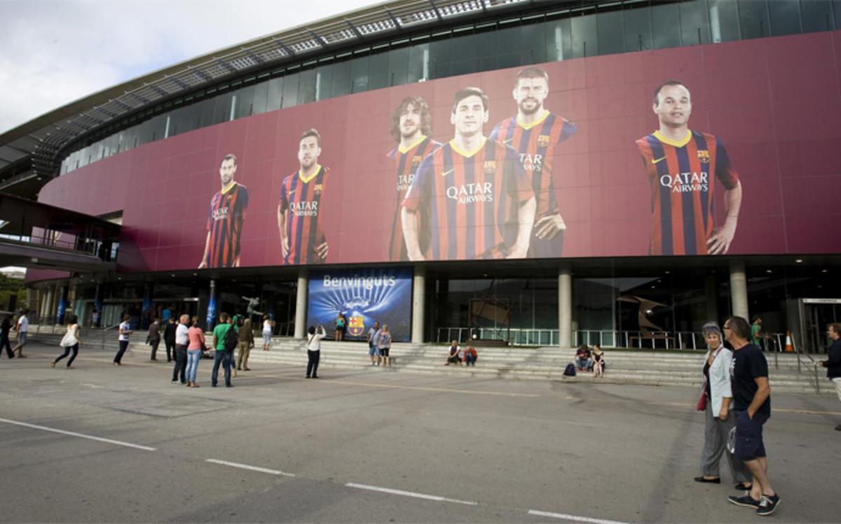 Qatar Airways seguirá luciendo en la fachada del Camp Nou