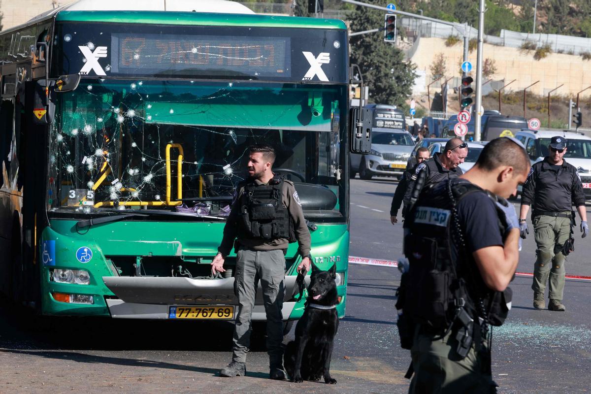 Dues bombes exploten a Jerusalem en un atac que «no s’havia vist en anys» Dues bombes exploten a Jerusalem en un atac que «no s’havia vist en anys»