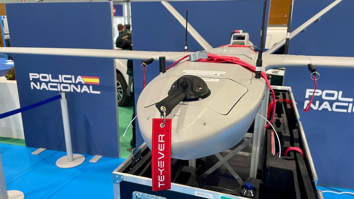 Dron AR3 de Tekever, recien adquirido por la Policia Nacional para patrullas aéreas de larga duración