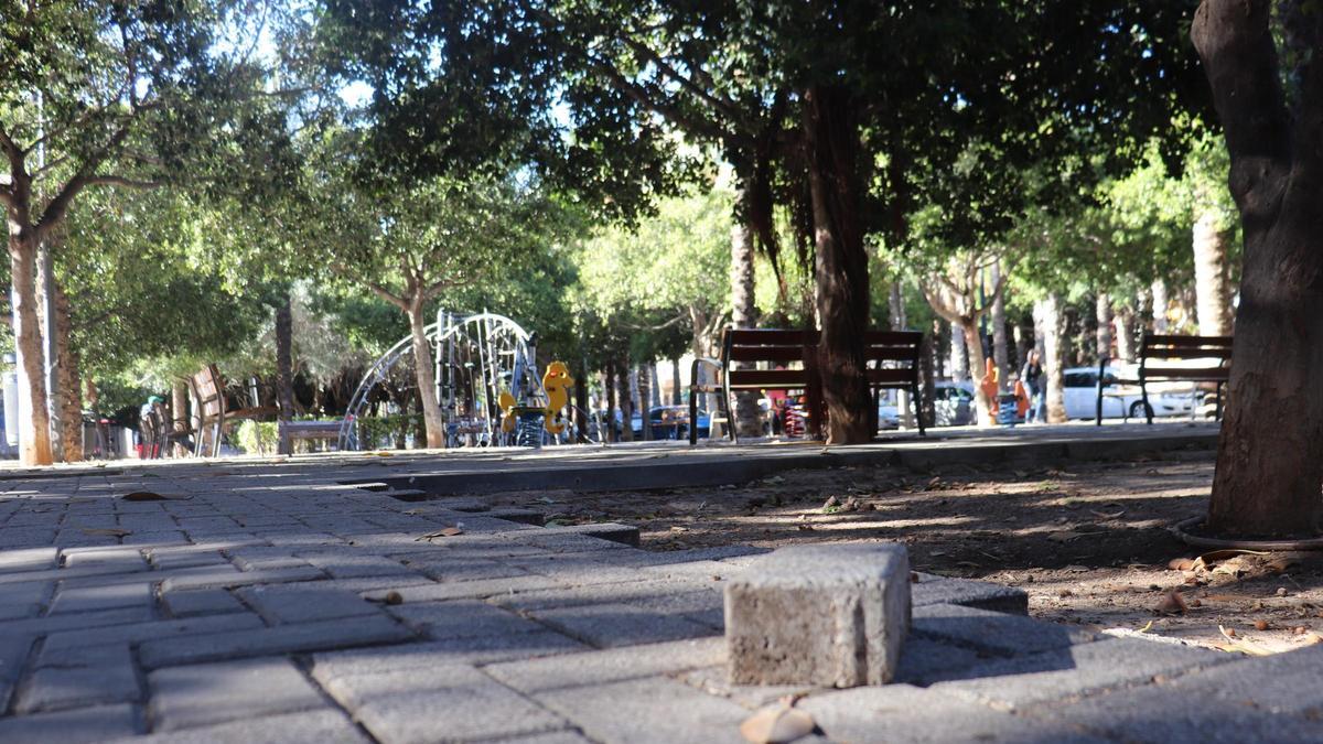 Parque de València donde el detenido golpeó a su víctima con un adoquín.