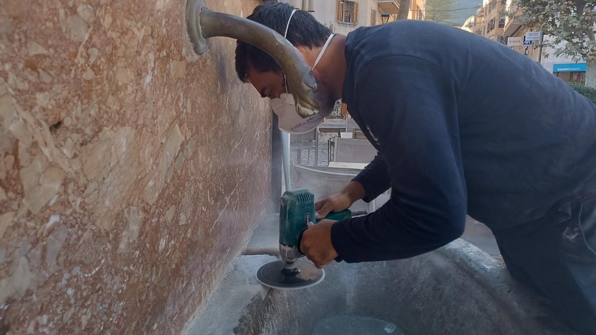 Sóller restaura sus fuentes.