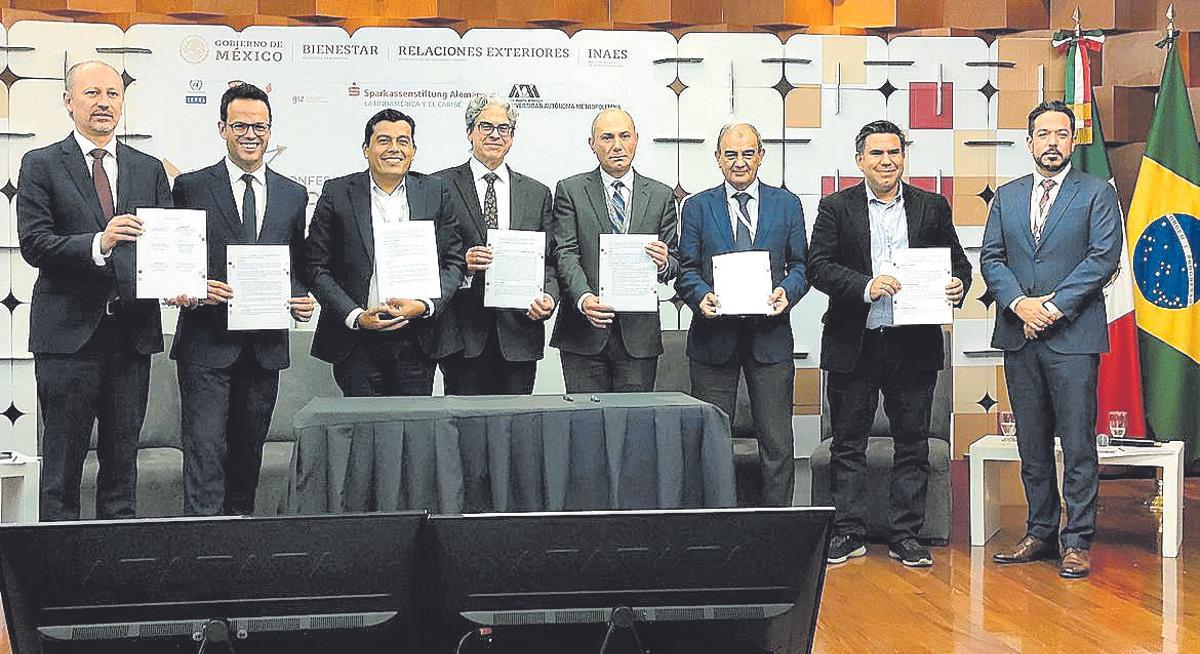 Juan Antonio Pedreño participó en la ciudad de México en el acto de constitución de la Red Iberoamericana de Fomento de la Economía Social y Solidaria RIFESS