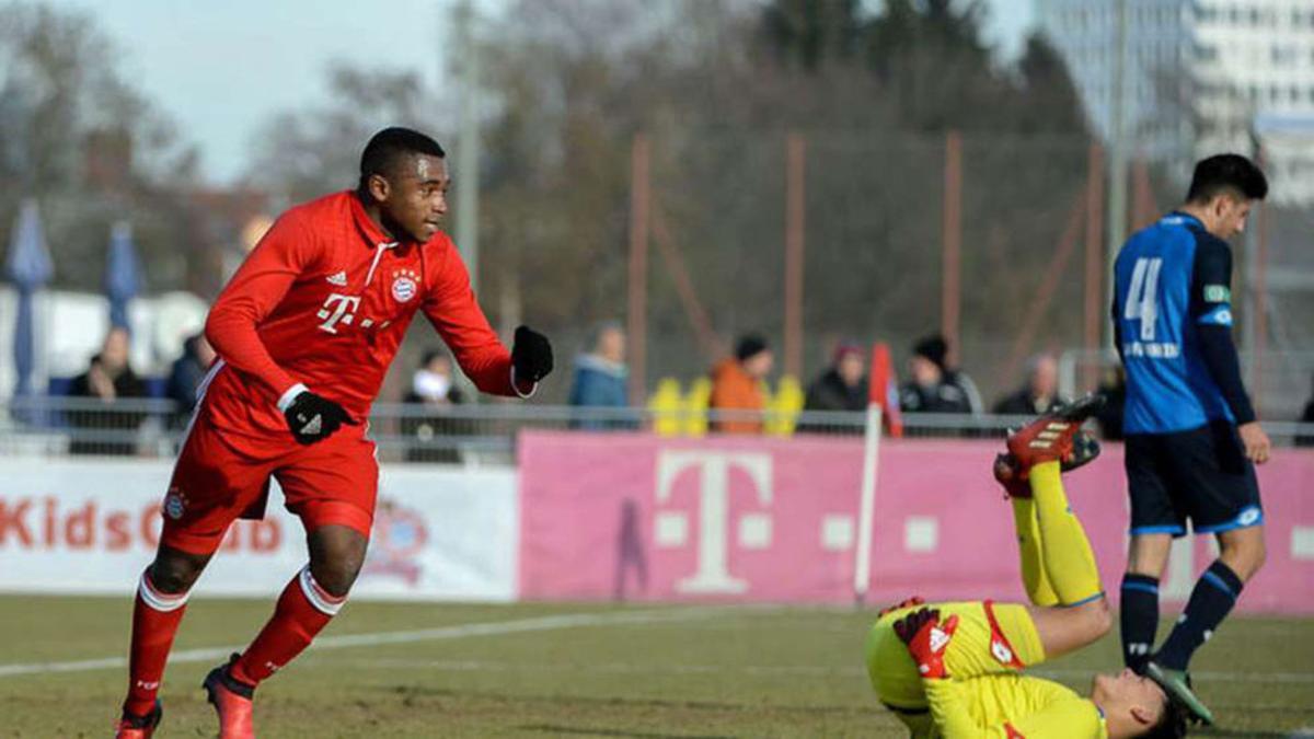 Franck Evina está sorprendiendo a Ancelotti por su impacto con el primer equipo