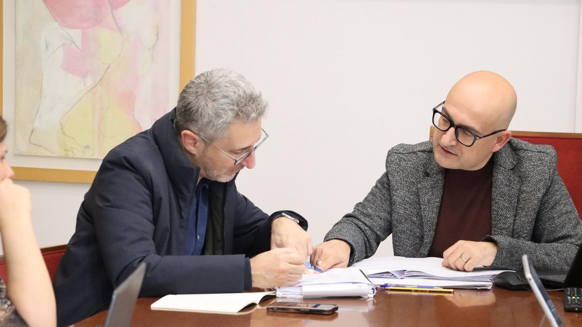 Arcadi España y Toni Saura, este viernes en Alaquàs.