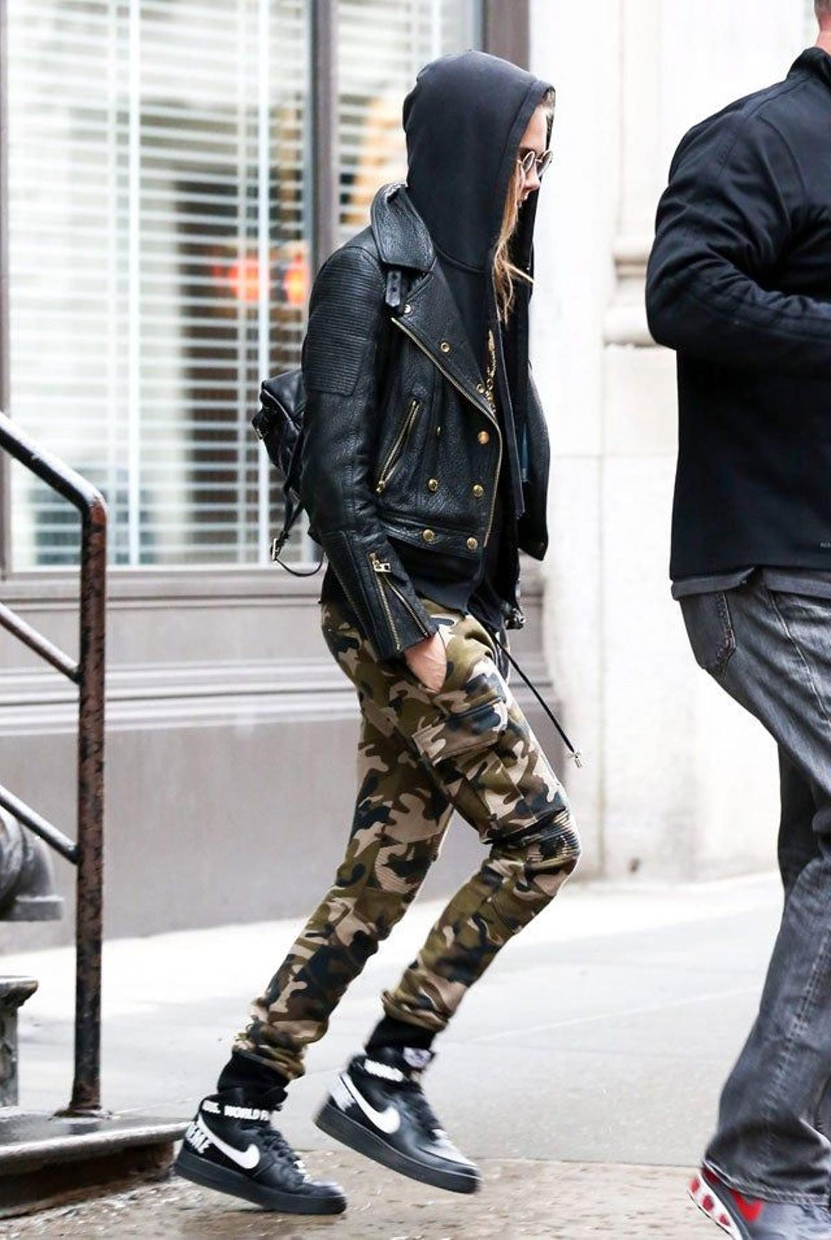 Cara Delevingne y Kendall Jenner de paseo por Nueva York