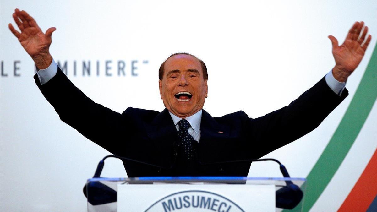 Berlusconi durante un acto en Catania, el pasado noviembre.