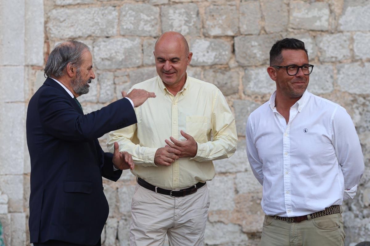 Todas las imágenes de la inauguración de la nueva iluminación de la Catedral de Ibiza