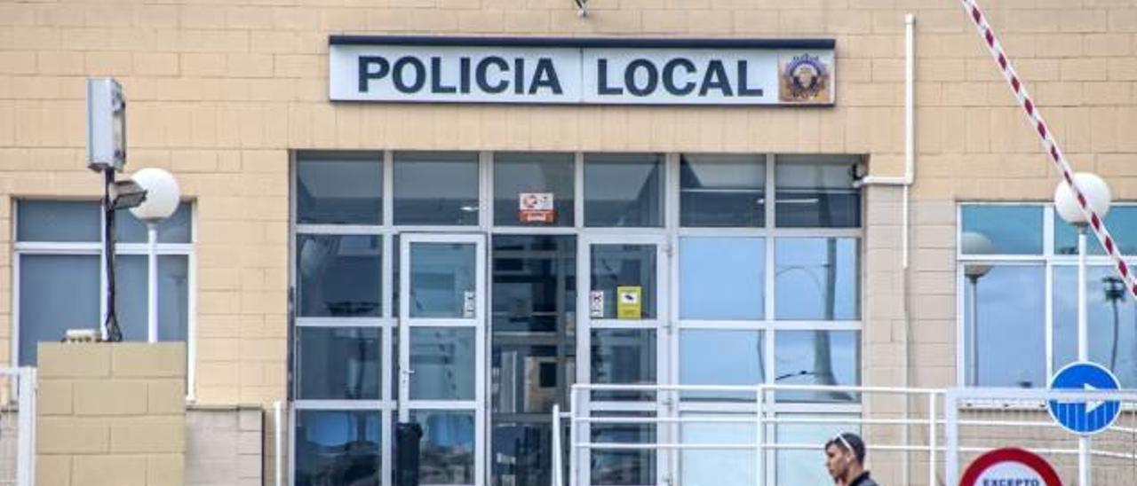 Vista general de la jefatura de la Policía Local de Torrevieja.