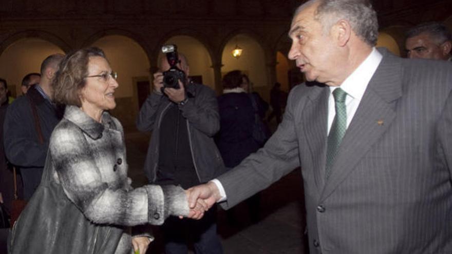 Paz Andrés y Vicente Gotor tras el resultado.