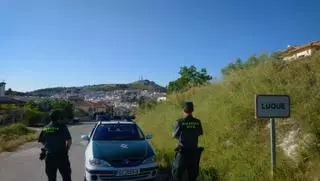 Un detenido en Luque por agredir durante tres días a un vecino, al que auxiliaron agentes de la Guardia Civil y de la Policía Local