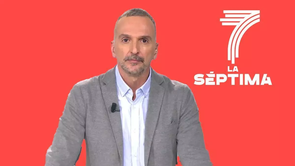 Juan Luis Tena anuncia su salida de 'El programa de Ana Rosa' para fichar por La Séptima