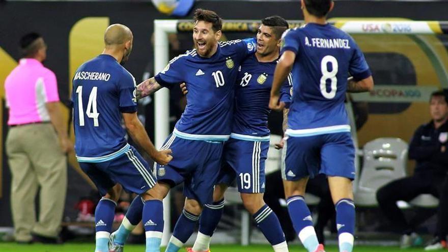 Argentina golea a EE.UU y se mete en la final con un Messi de récord