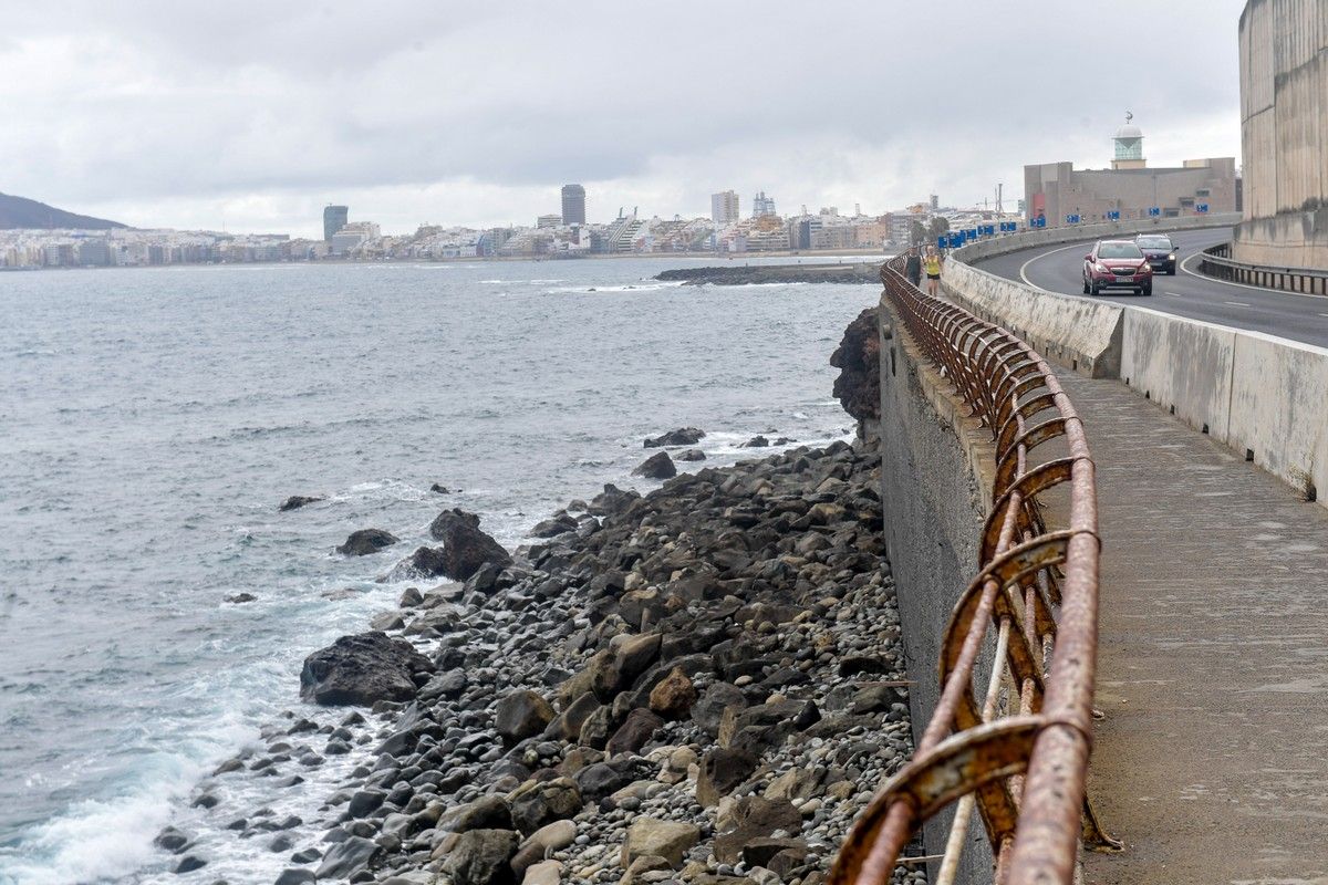 Estado de abandono de la zona de El Atlante