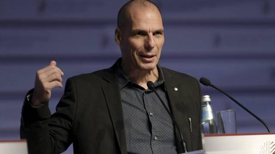 Tsipras aparta a Varoufakis de la negociación con la UE