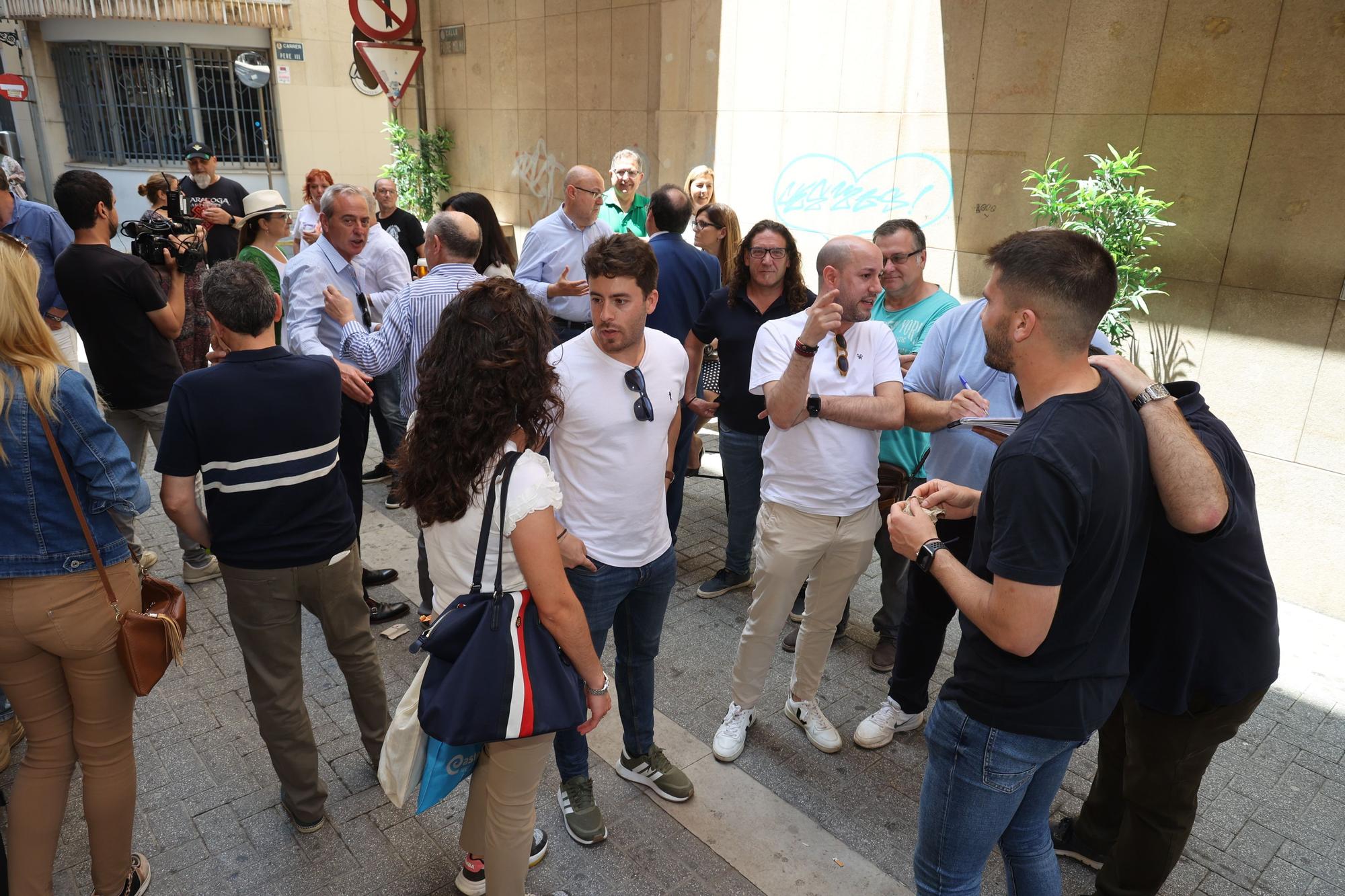 Las imágenes de la primera jornada de la Bodeguilla de 'Mediterráneo' en las fiestas de Sant Pasqual de Vila-real