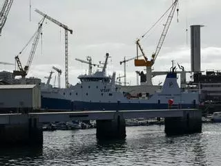Nueva Pescanova luce barco nuevo: el «Novanam Three» ya tiene matrícula y bandera namibias