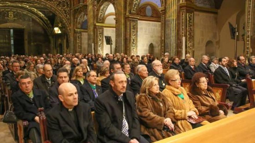 La Iglesia de Santo Domingo volvió a congregar ayer a decenas de asistentes al acto.