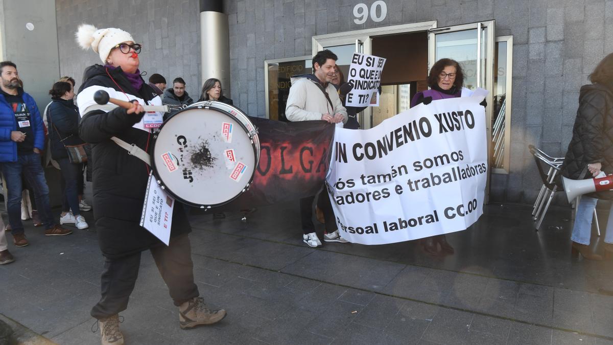 Trabajadores de CCOO en Galicia inician huelga para pedir aumento salarial