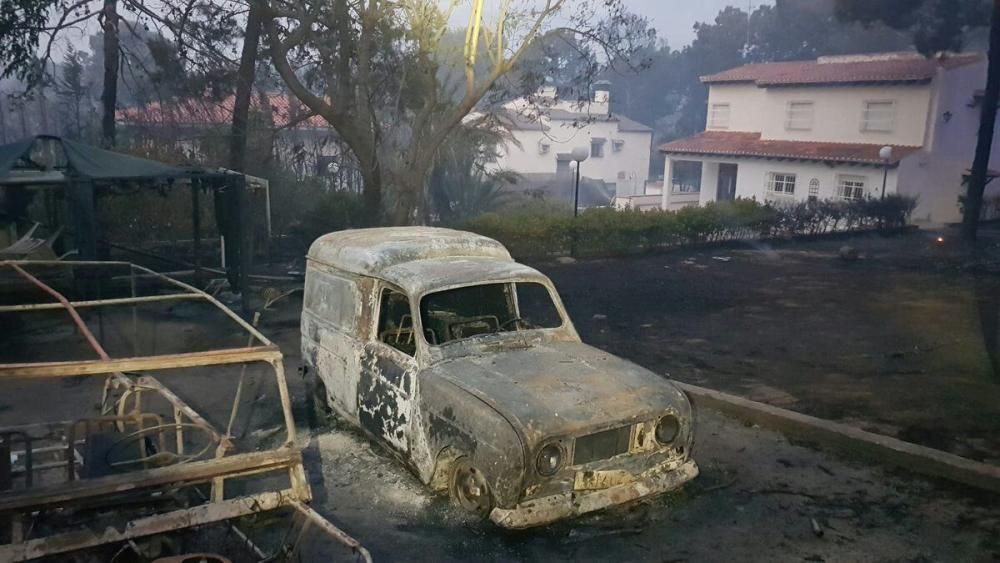 Viviendas afectadas por el fuego en Marxuquera.