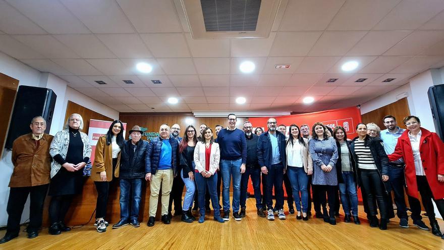 El PSOE de Elda presenta tres caras nuevas en su lista mientras la edil de Servicios Sociales renuncia a seguir