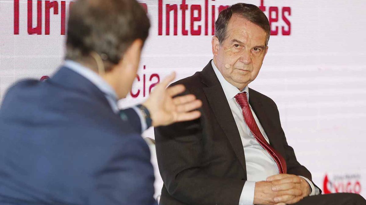 Abel Caballero durante su intervención en el Foro Destinos Turísticos Inteligentes