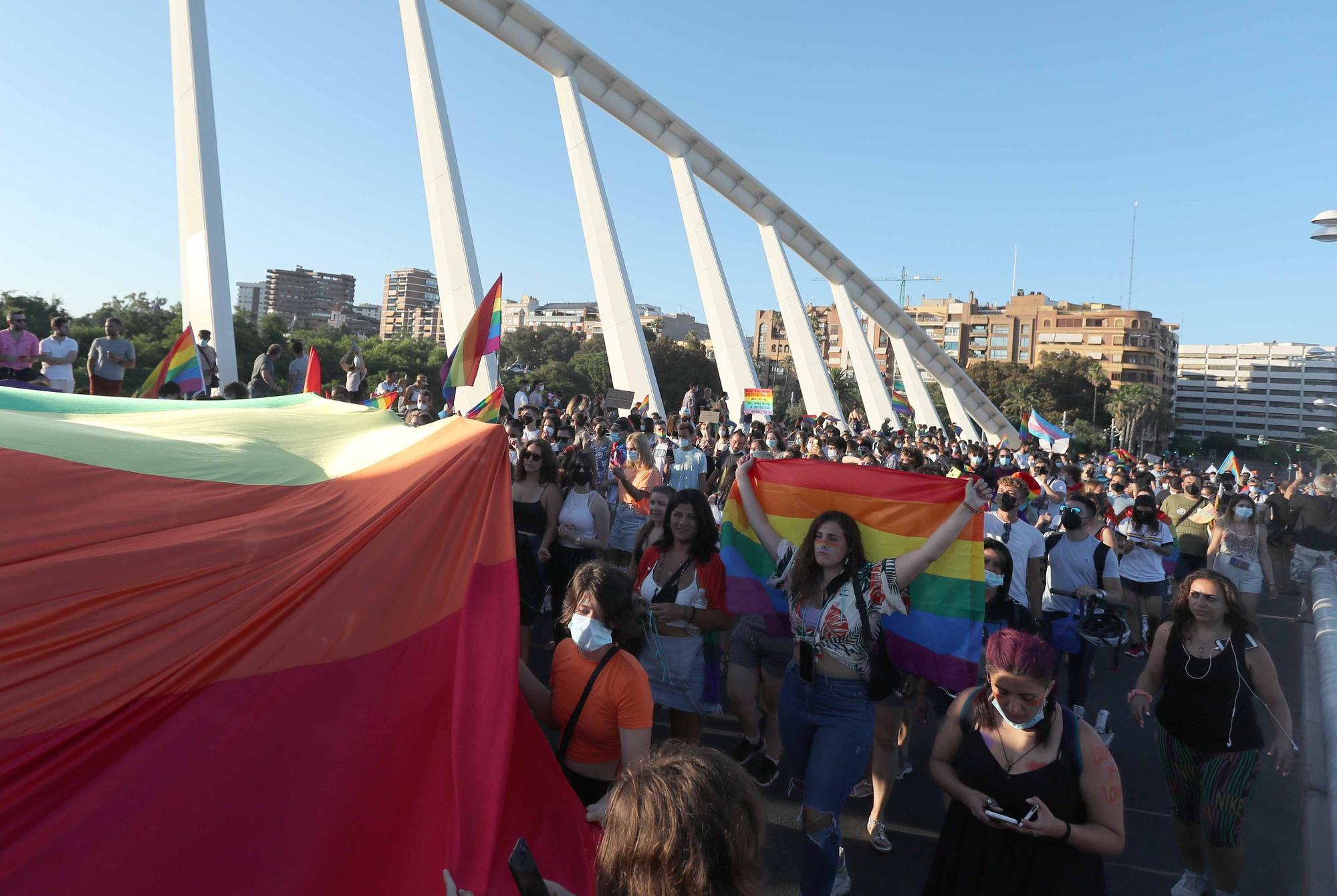 El dia del Orgullo LGTBI+ en València, fue una fiesta