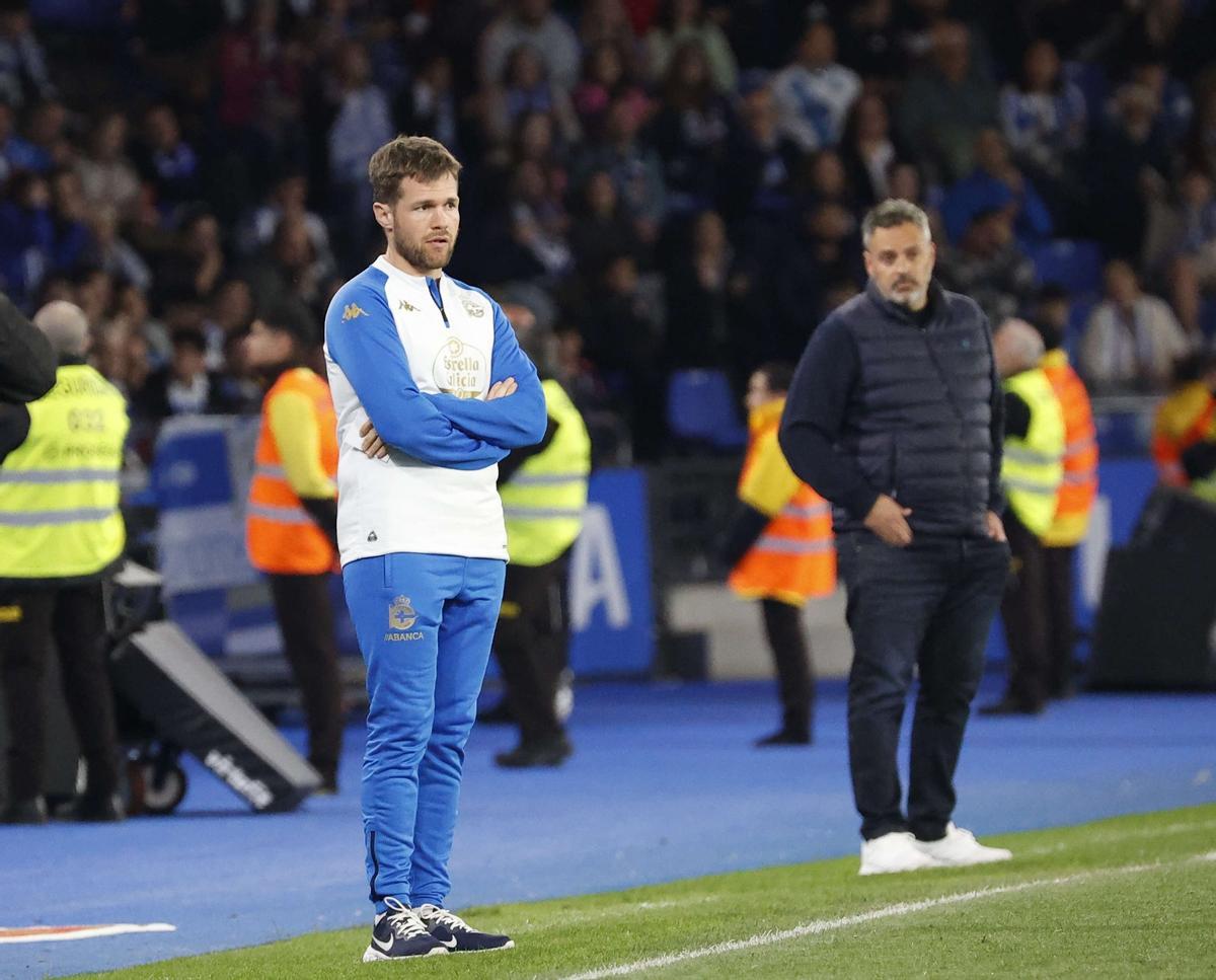 David Navarro, durante el partido entre el Real Zaragoza y el Deportivo de La Coruña.