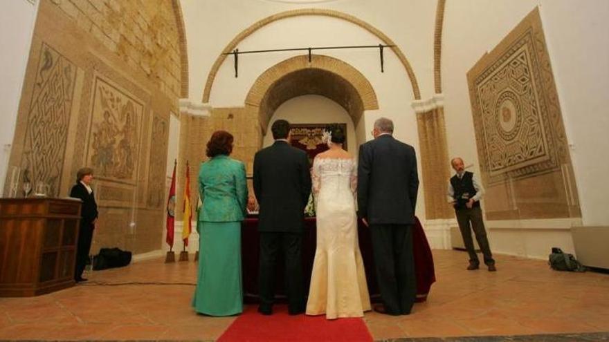 Este lunes se abre el plazo para reservar fechas para las bodas civiles del 2020