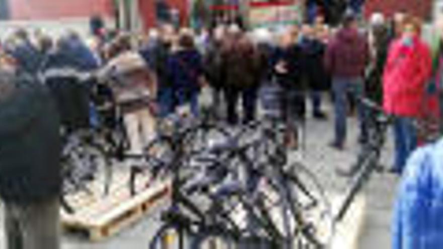 El Mercat del Lleó entrega un centenar de bicicletes contra l&#039;exclusió social