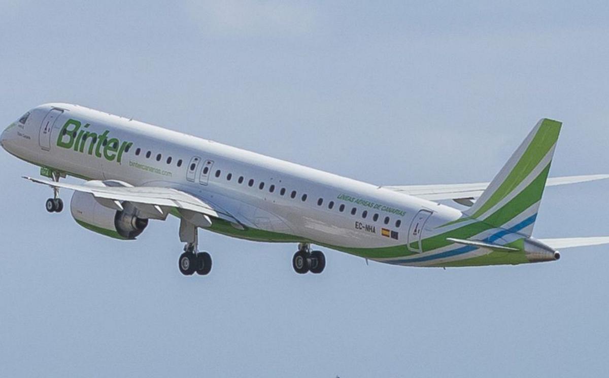 Binter realizará de forma temporal vuelos al Aeropuerto de Santiago