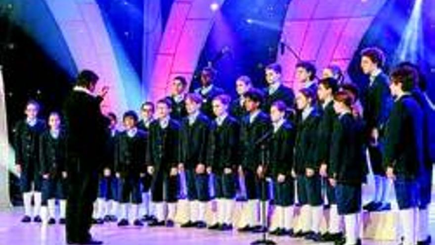 Los Chicos del coro homenajea a Los Beatles en el Alkázar