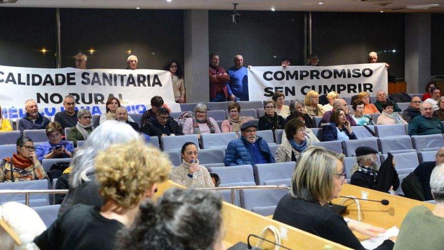 El pleno de Cangas exige reabrir el consultorio de O Hío y el PP elude votar en contra con una abstención &quot;encubierta&quot;