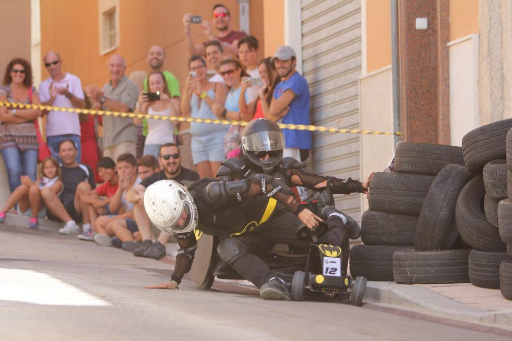 Los autos locos del barrio alcoyano de Batoy