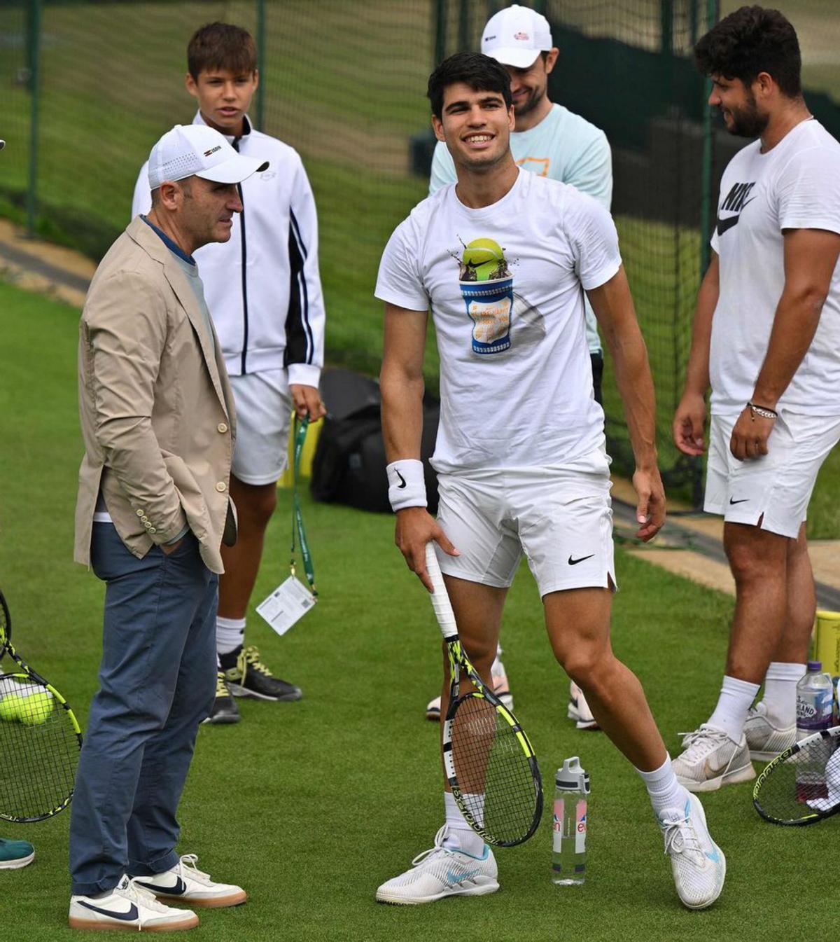 Alcaraz i Djokovic es desafien en una final "per fer història"