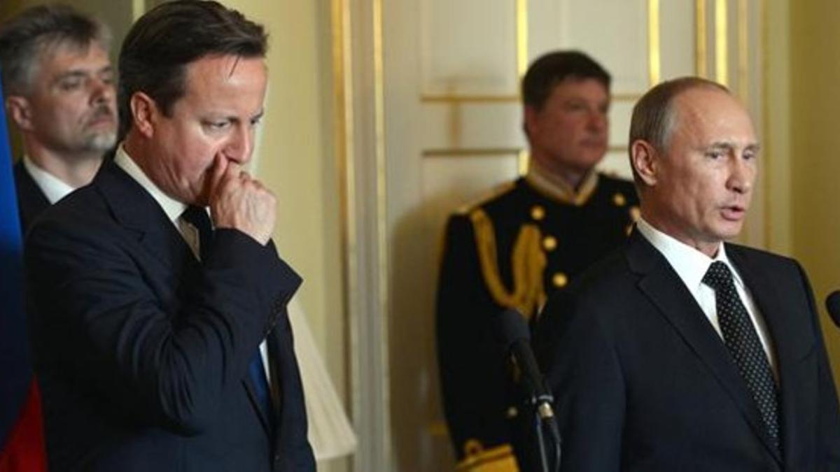 El primer ministro británico, David Cameron, y el presidente ruso Vladímir Putin, en Londres.