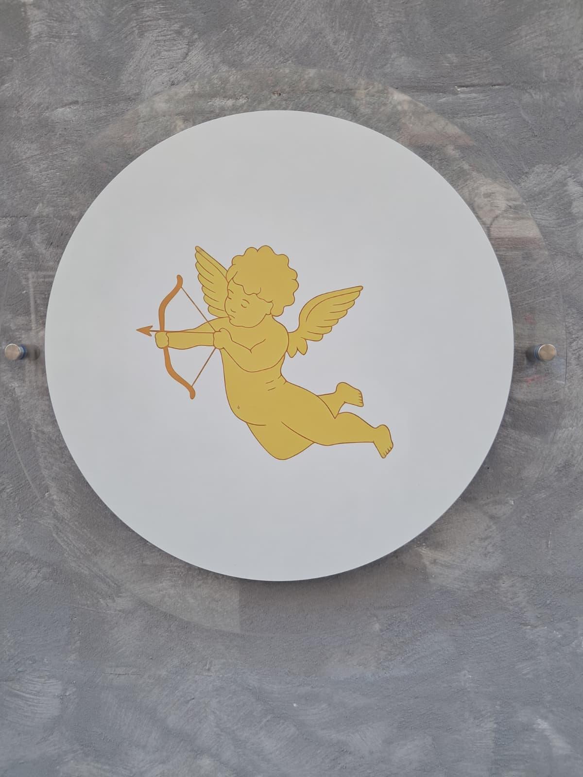 El logo del lounge-pub Santa