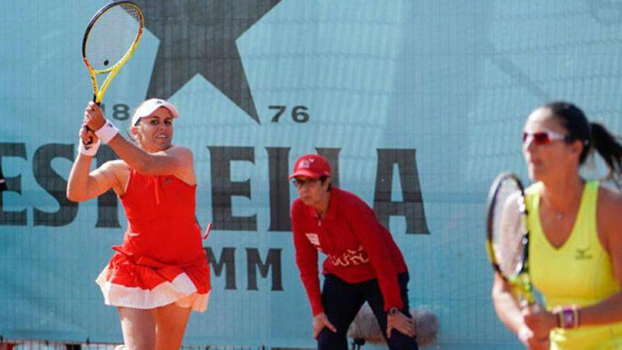 Anabel Medina y Arantxa Parra, en su partido de debut en el Mutua Madrid Open.
