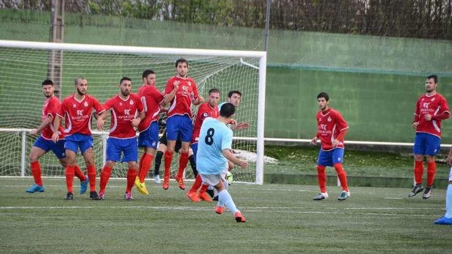 Una acción de un partido anterior del Beluso. // Gonzalo Núñez