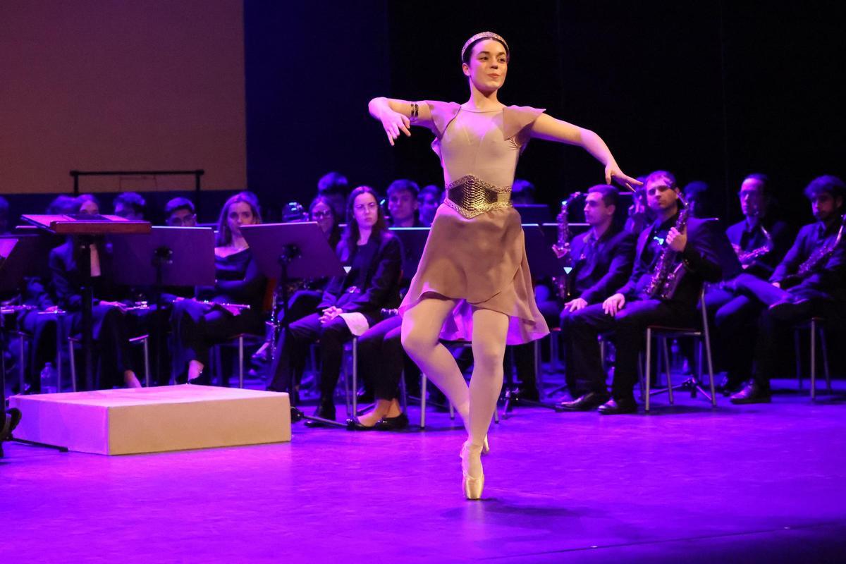 Galería de fotos: Moros d'Alqueria entrega los premios de su fundación