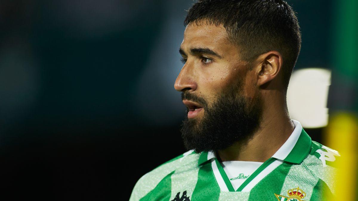 Fekir durante un partido con el Betis